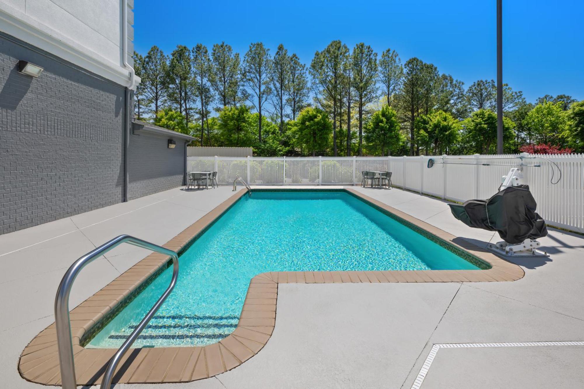 Spark By Hilton Homewood เบอร์มิงแฮม ภายนอก รูปภาพ