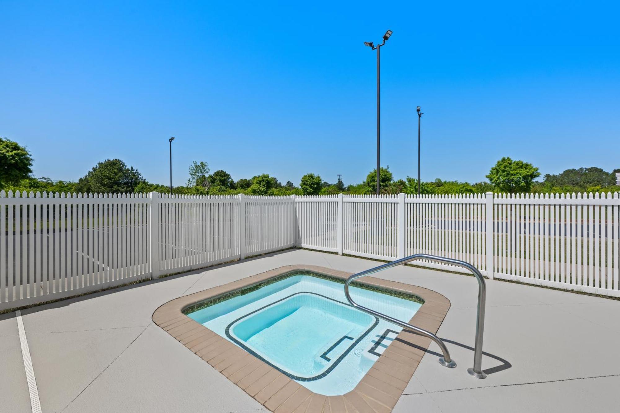 Spark By Hilton Homewood เบอร์มิงแฮม ภายนอก รูปภาพ